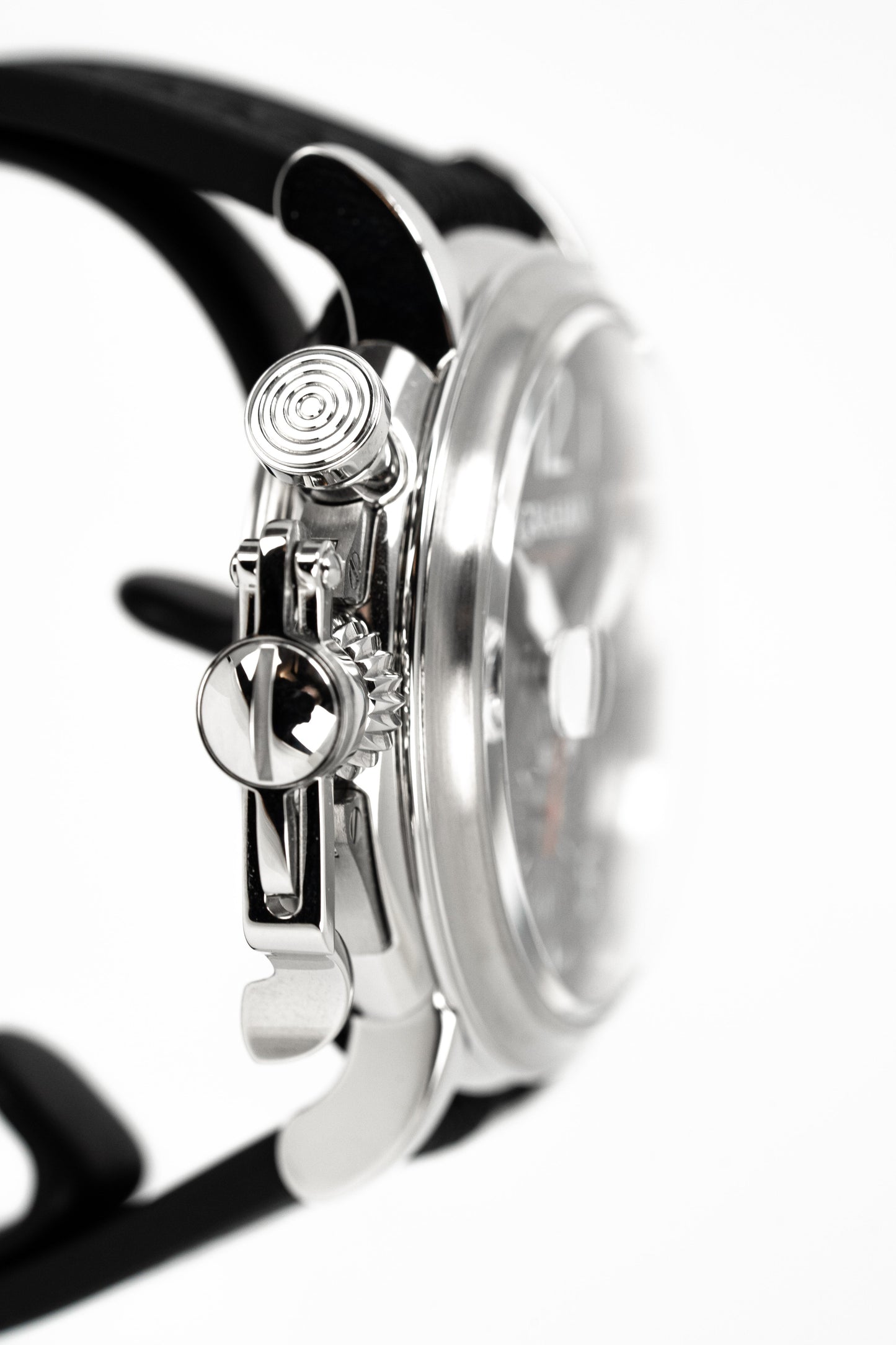 Graham Chronofighter Grand Vintage Arabic Numerals Black Rubber 2CVDS.B29A
