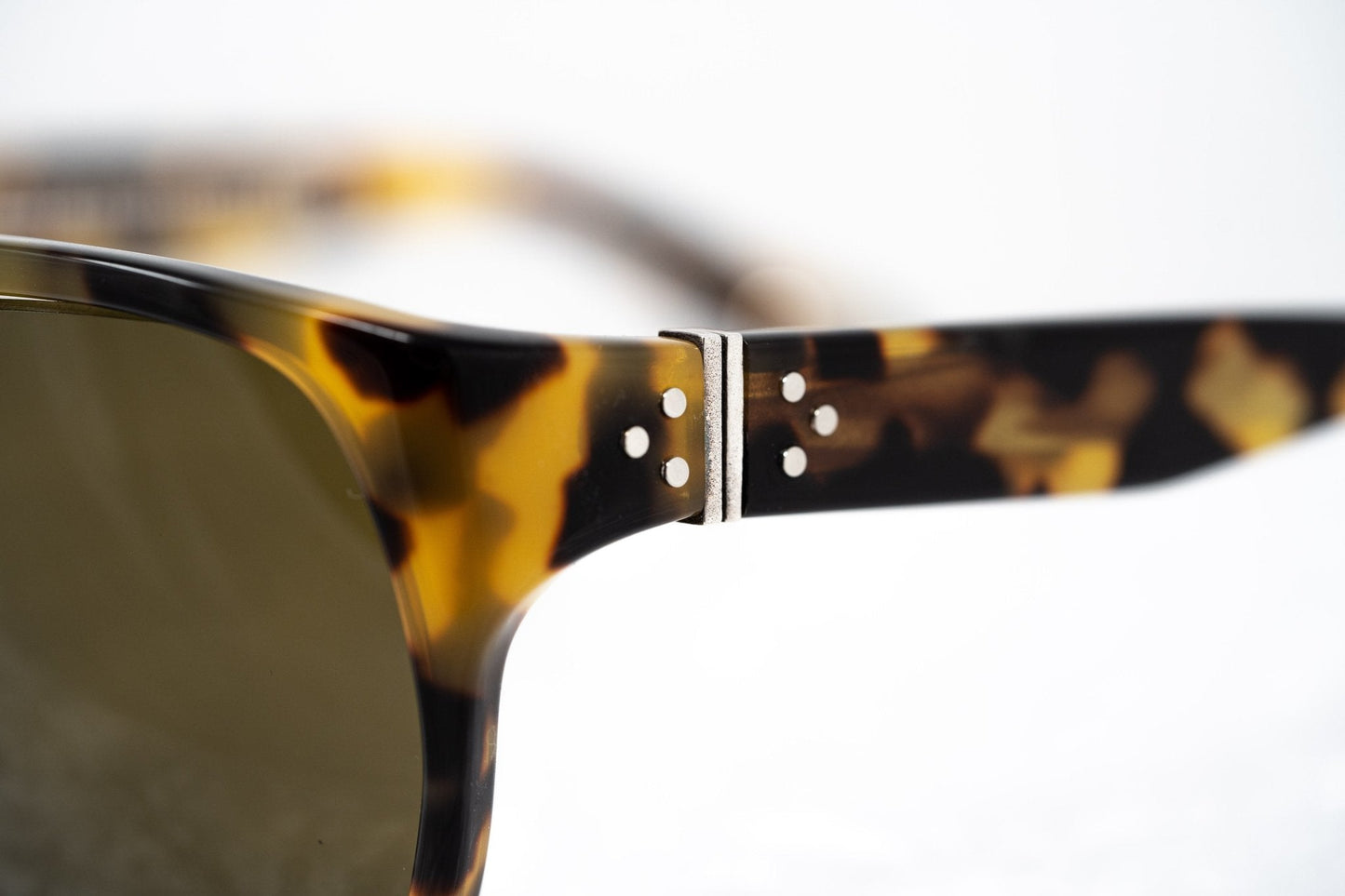 Ann Demeulemeester Men's Sunglasses Oversized Tortoise Shell and Brown AD31C2SUN