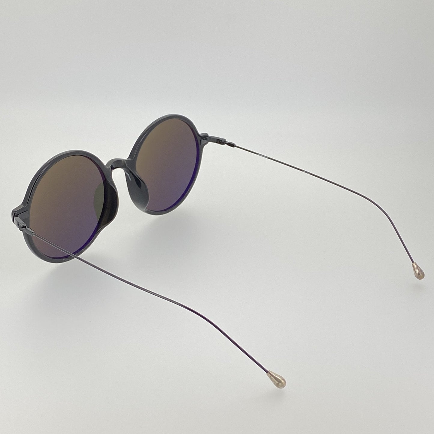 Ann Demeulemeester Sunglasses Round Shiny Black and Grey