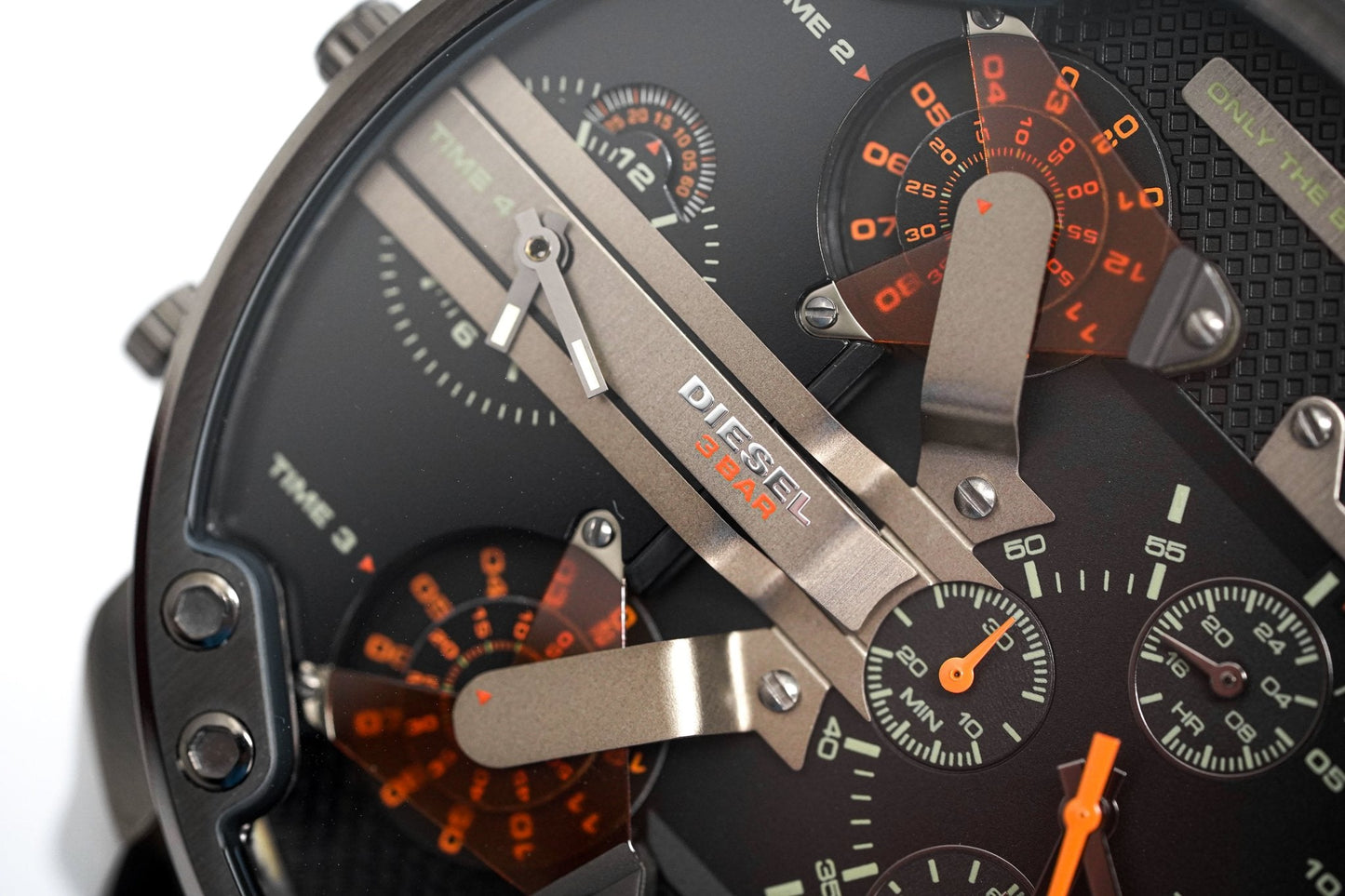 Diesel Men's Chronograph Watch Mr Daddy 2.0 Gun Metal DZ7332