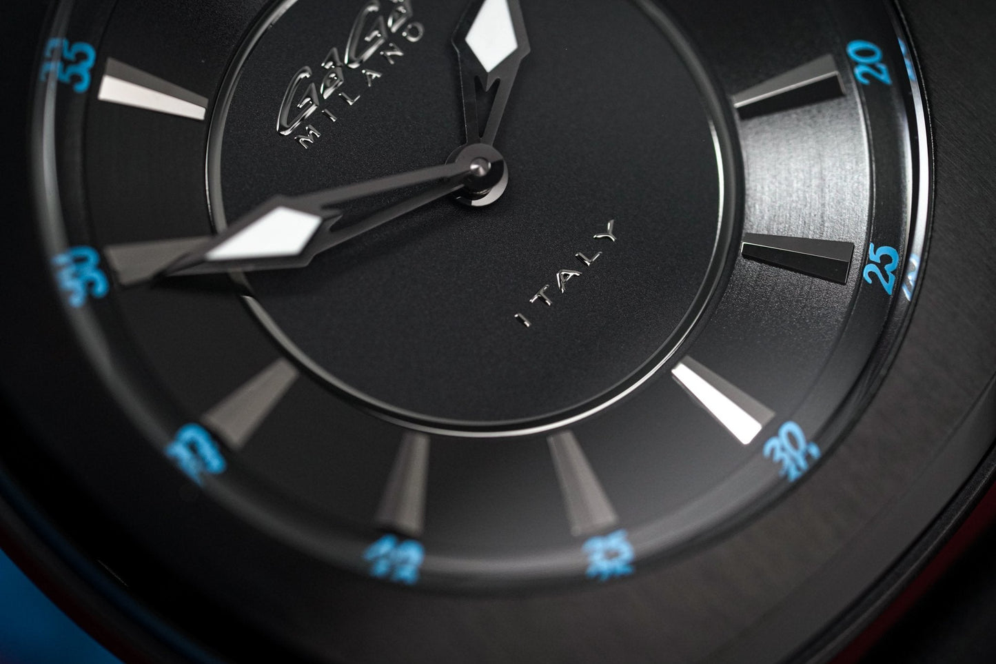 Gaga Milano Watch Frame_One Black PVD 7052.02