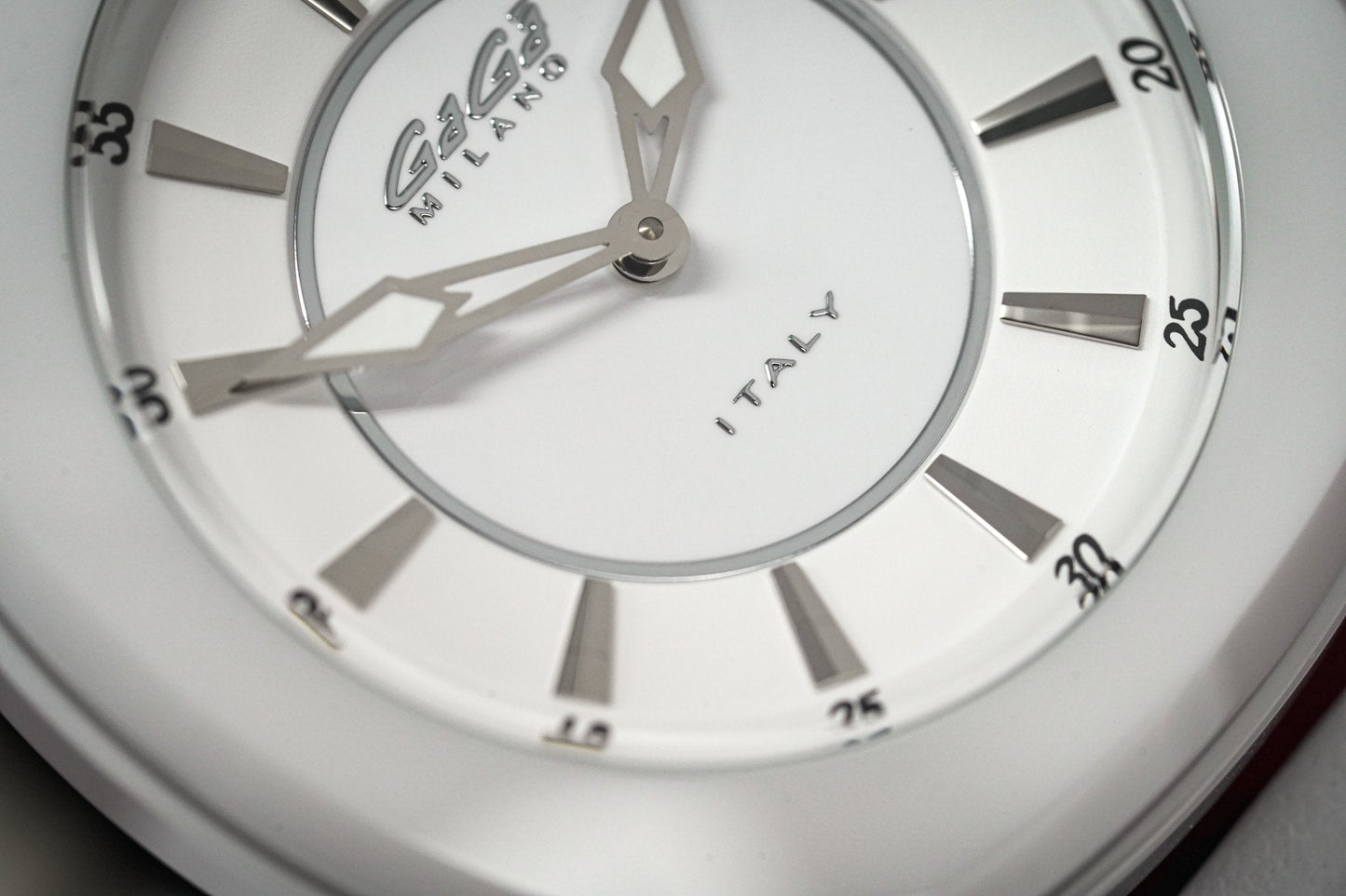 Gaga Milano Watch Frame_One White Ceramic 7250.01