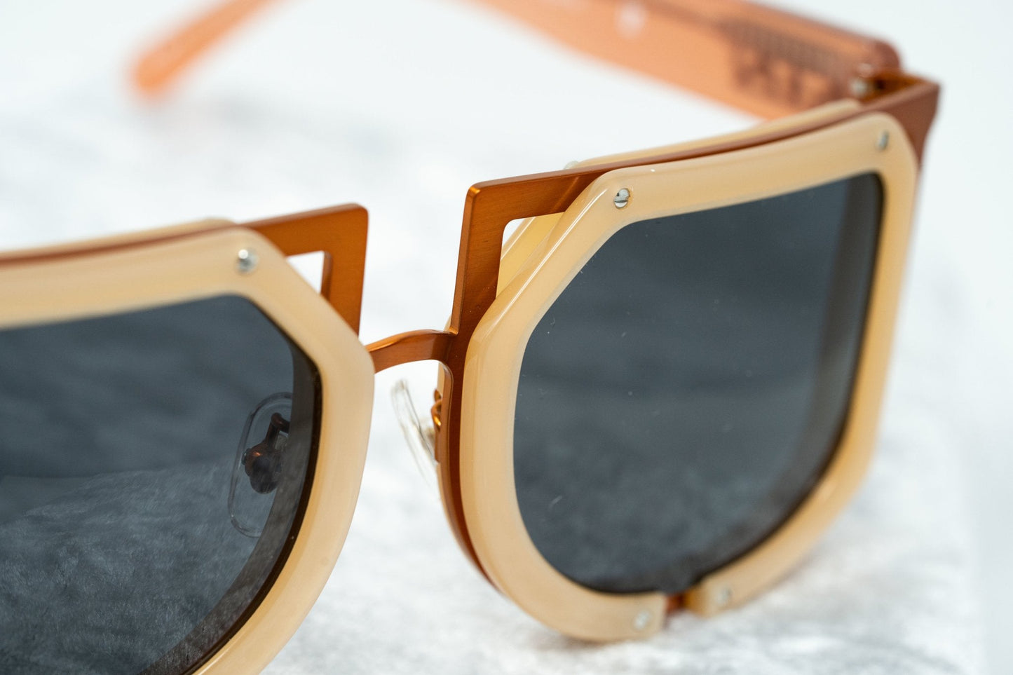 Kokon To Zai Sunglasses Special Beige Orange and Dark Grey KTZ16C1SUN
