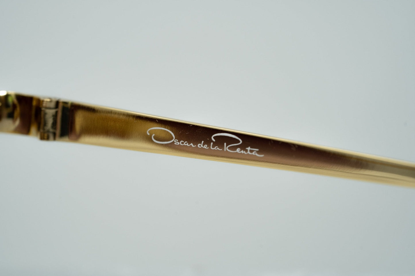 Oscar De La Renta Sunglasses Oversized Gold and Purple