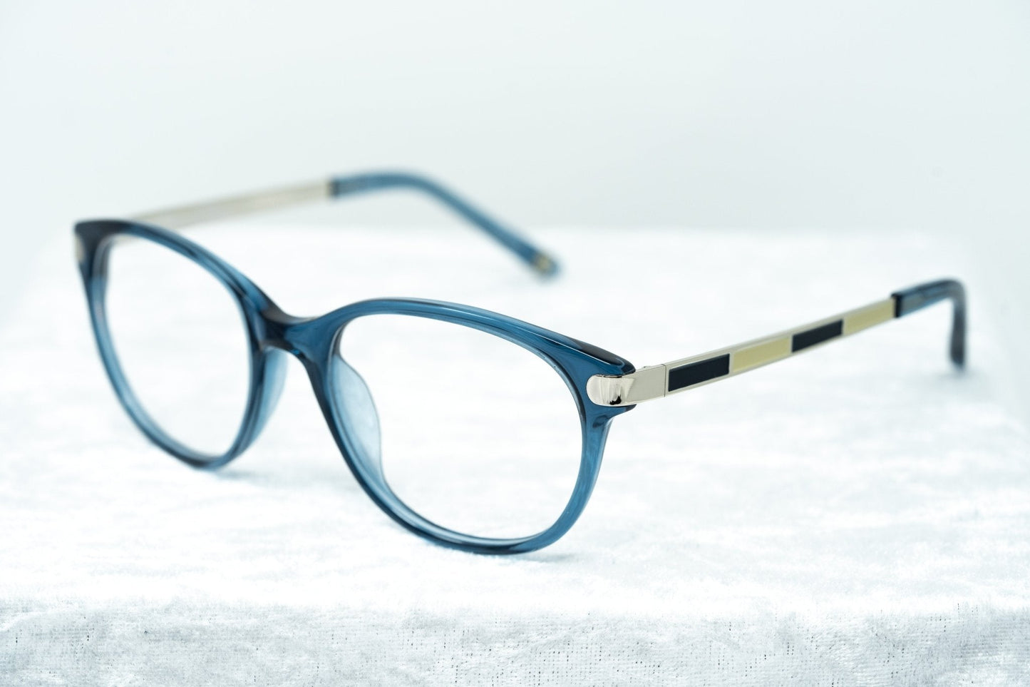 Oscar De La Renta Eyeglasses Oval Blue and Clear