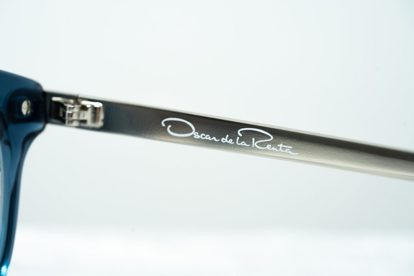 Oscar De La Renta Eyeglasses Oval Blue and Clear