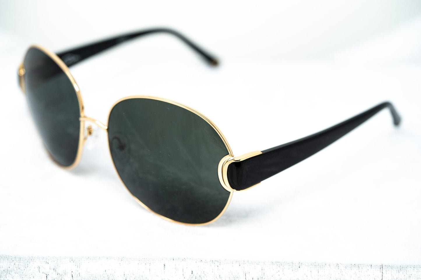 Oscar De La Renta Sunglasses Oversized Gold and Grey