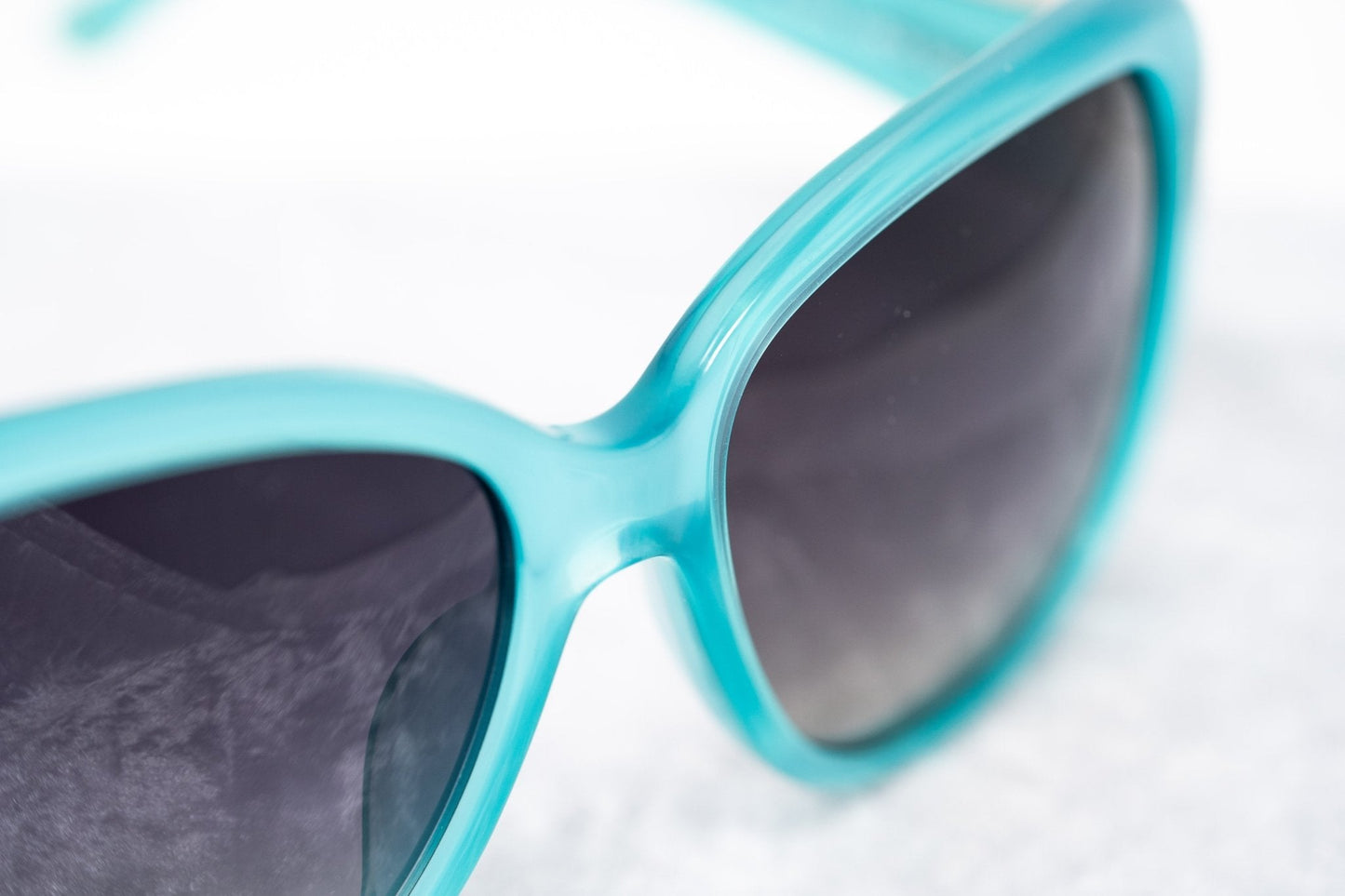 Oscar De La Renta Sunglasses Oversized Spearmint and Purple
