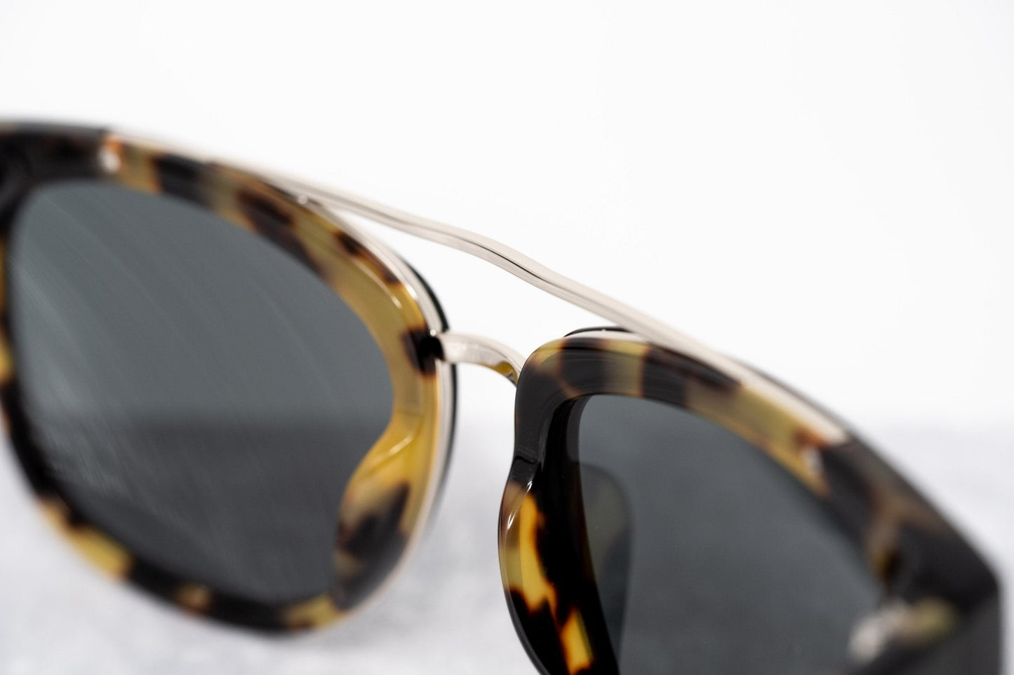 Phillip Lim Men's Sunglasses Rectangular Tortoiseshell and Fog Green PL144C6SUN
