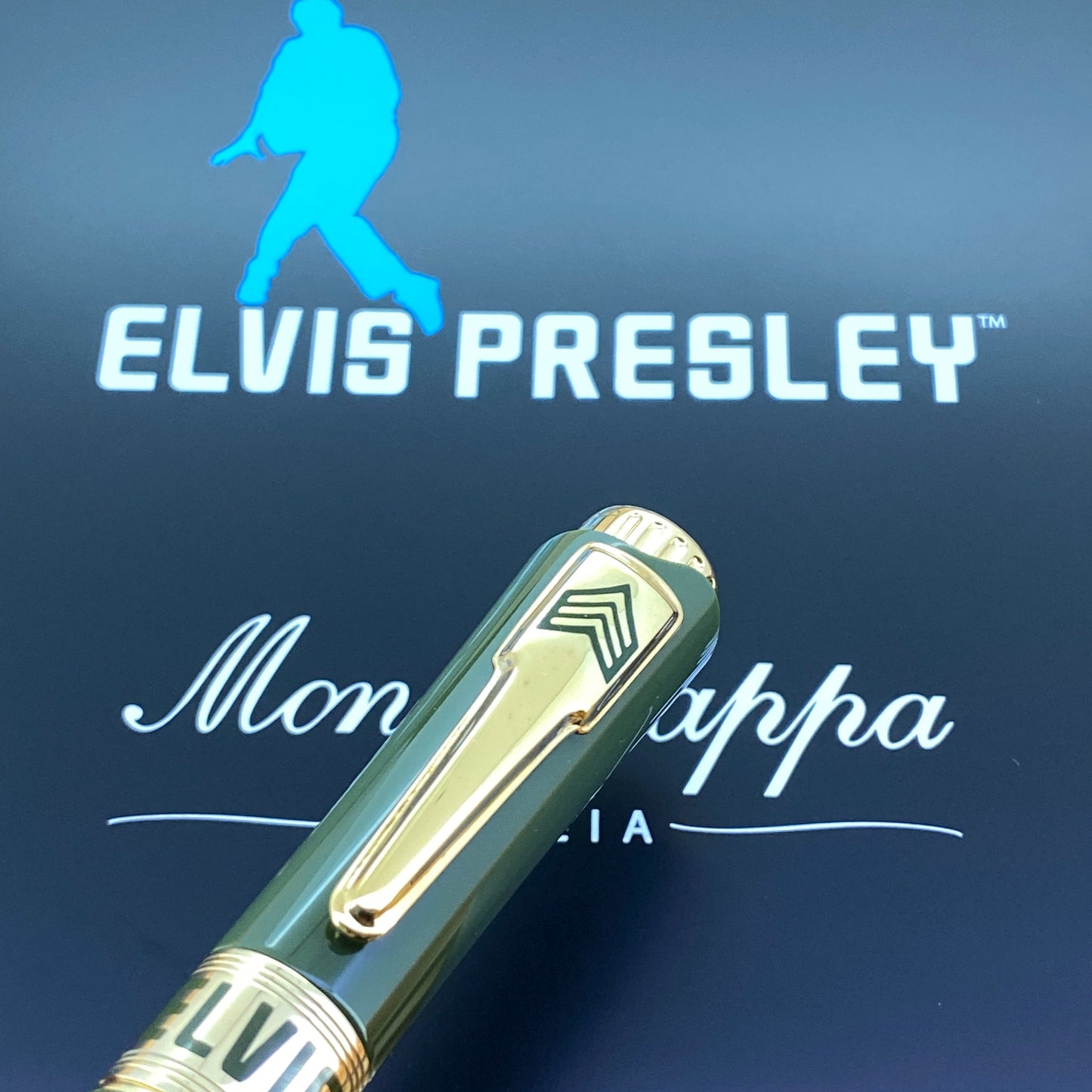 Montegrappa Pen Icons Elvis Presley Fountain Pen Medium Tip Green ISICE3YG