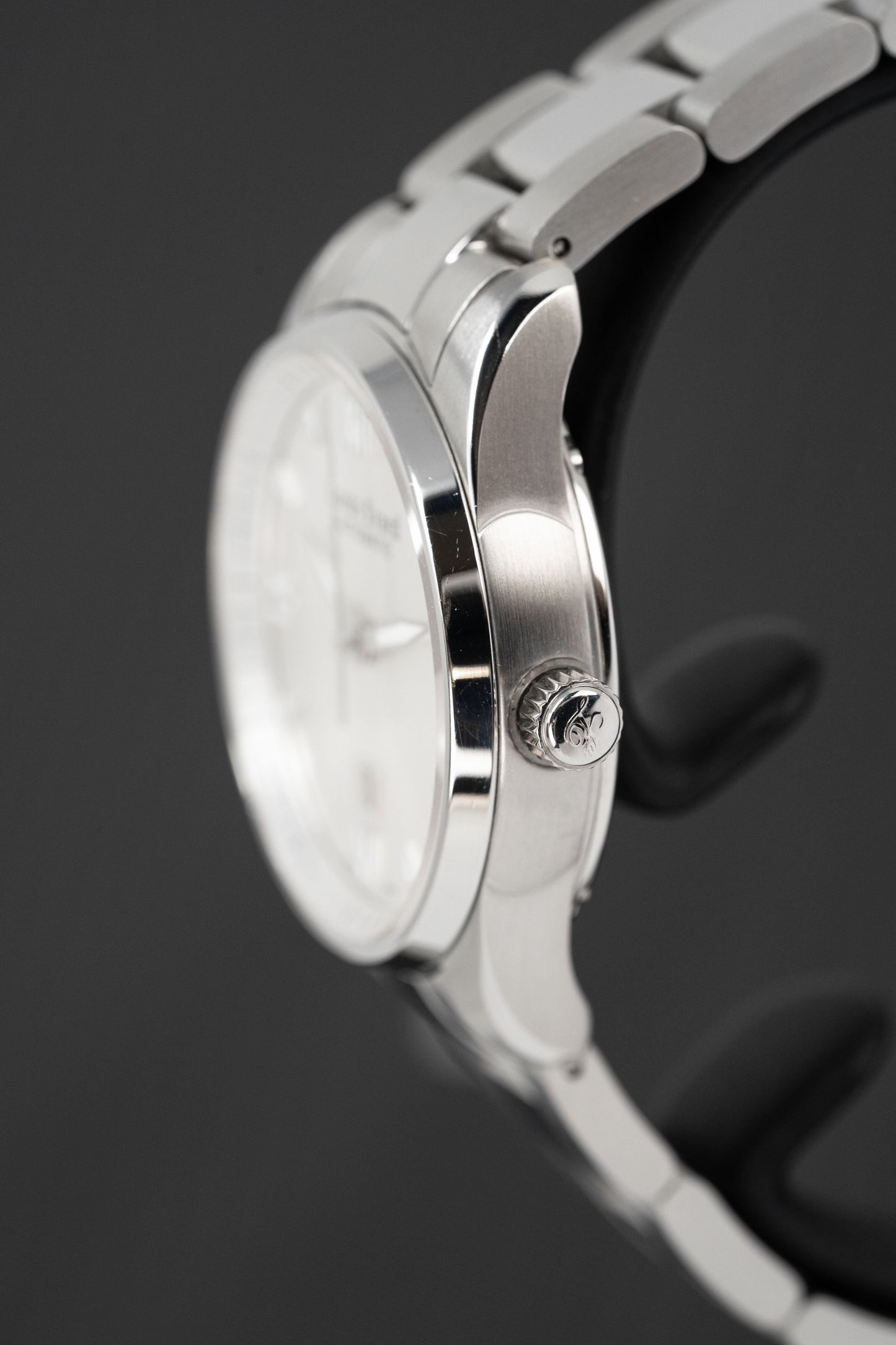 Louis Erard Watch Ladies Heritage Sport Silver 20100AA01.BMA17
