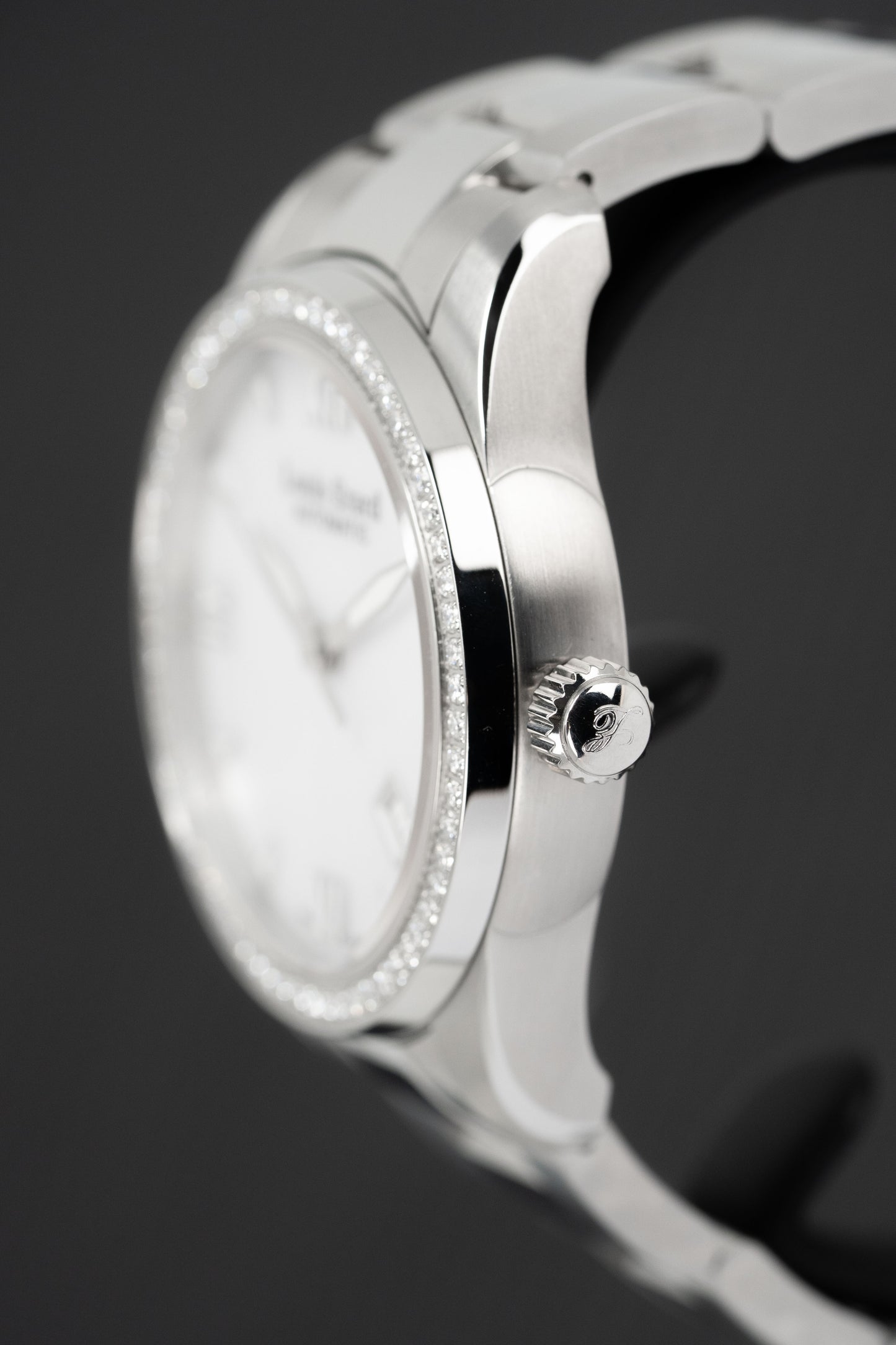 Louis Erard Watch Men's Automatic Heritage Diamond Mother of Pearl 69101SE04.BMA19
