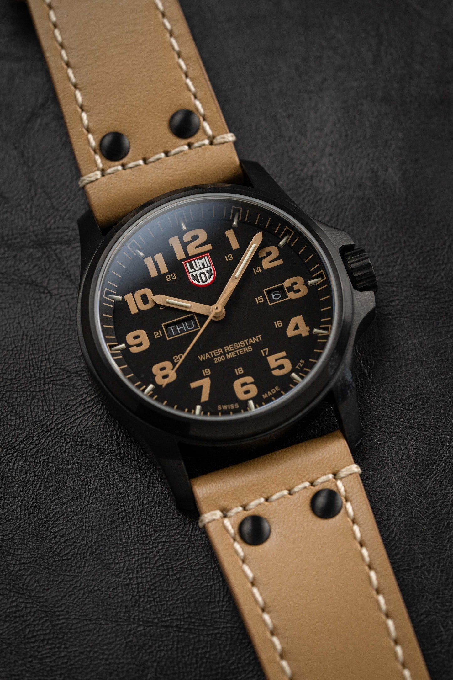 Luminox Men's Watch Atacama Field Day Date Black Sand XL.1925