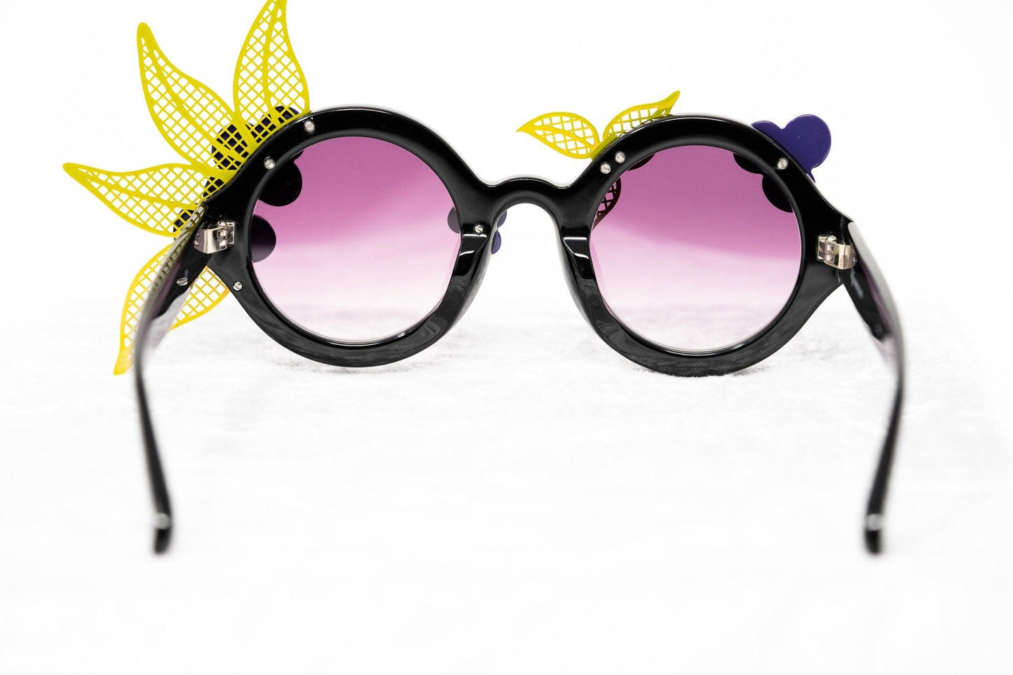 Amie Victoria Robertson Ladies Sunglasses Round Black and Purple AVR1C1SUN