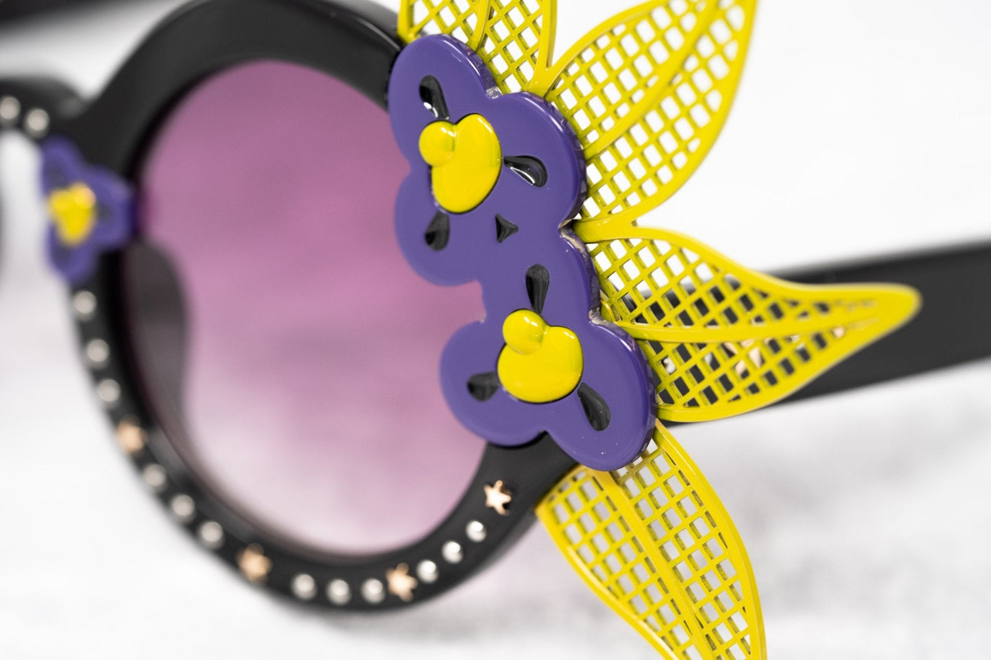 Amie Victoria Robertson Ladies Sunglasses Round Black and Purple AVR1C1SUN
