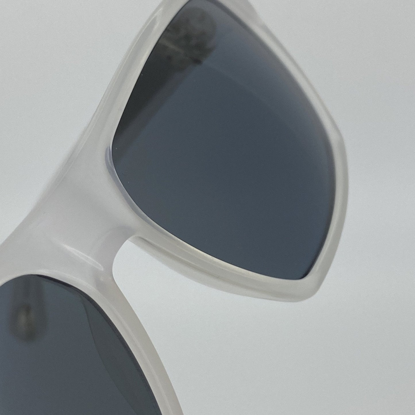 Ann Demeulemeester men's Sunglasses Angular White and Grey AD37C4SUN