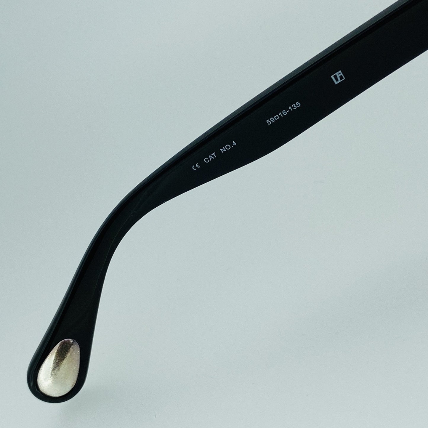Ann Demeulemeester Sunglasses Cat Eye Black and Grey