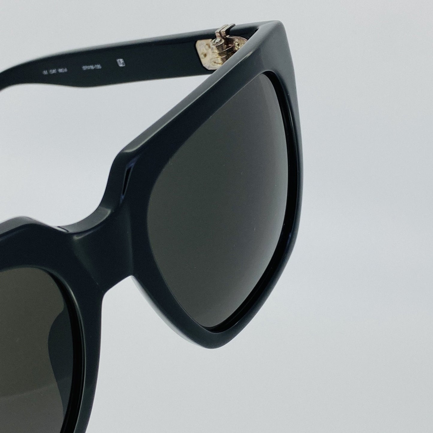 Ann Demeulemeester Men's Sunglasses Oversized Black and Grey AD21C1SUN
