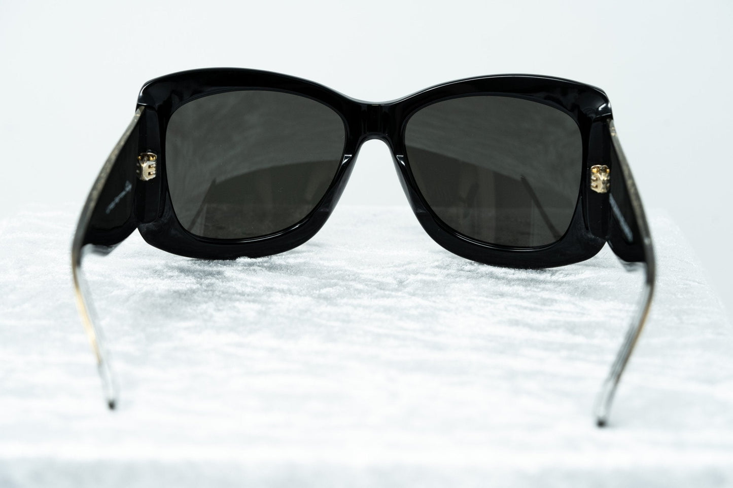 Erickson Beamon Ladies Sunglasses Oversized Black and Dark Grey 8EB2C1BLACK