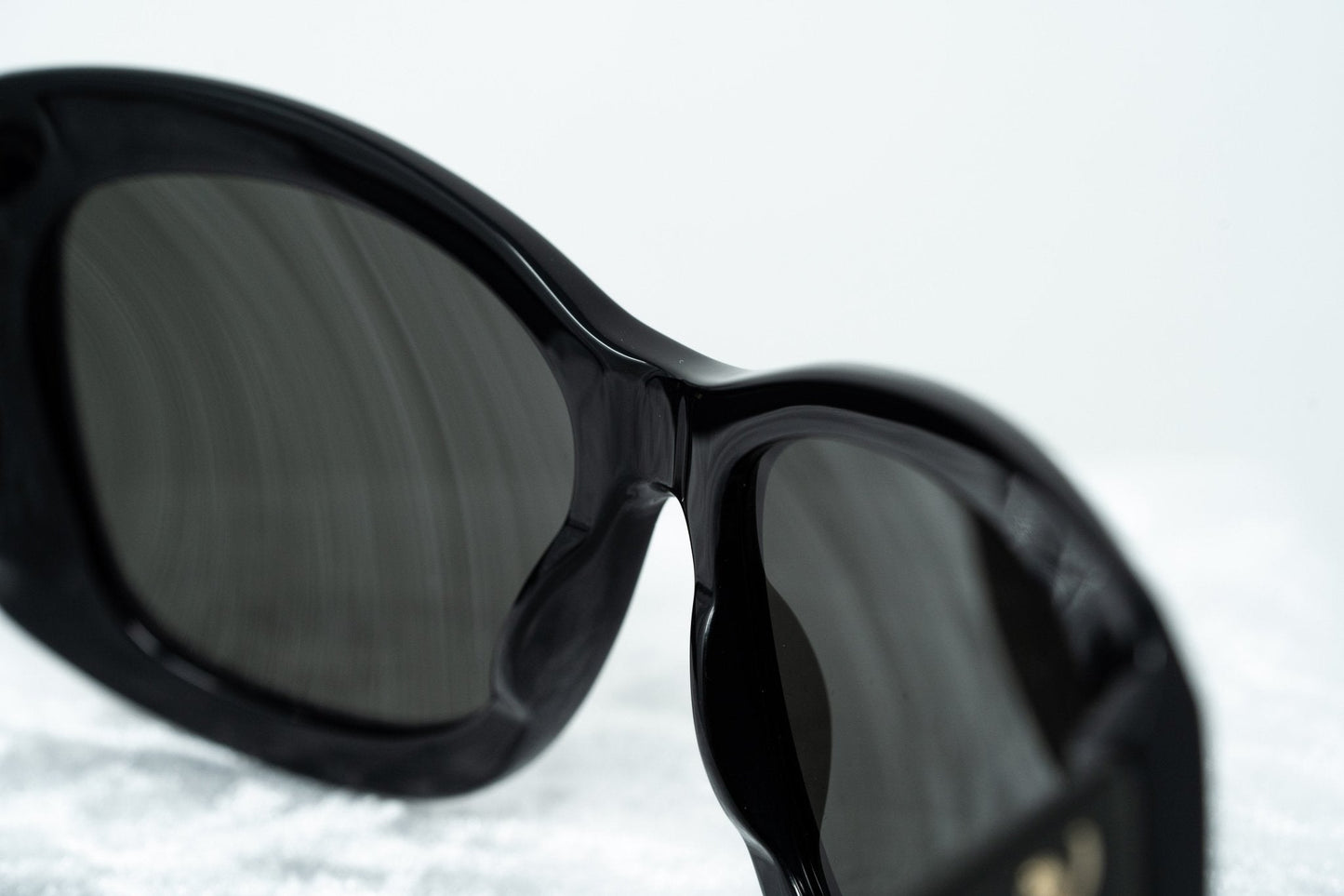 Erickson Beamon Ladies Sunglasses Oversized Black and Dark Grey 8EB2C1BLACK