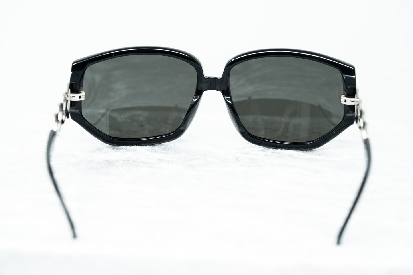 Erickson Beamon Sunglasses Rectangular Black and Dark Grey
