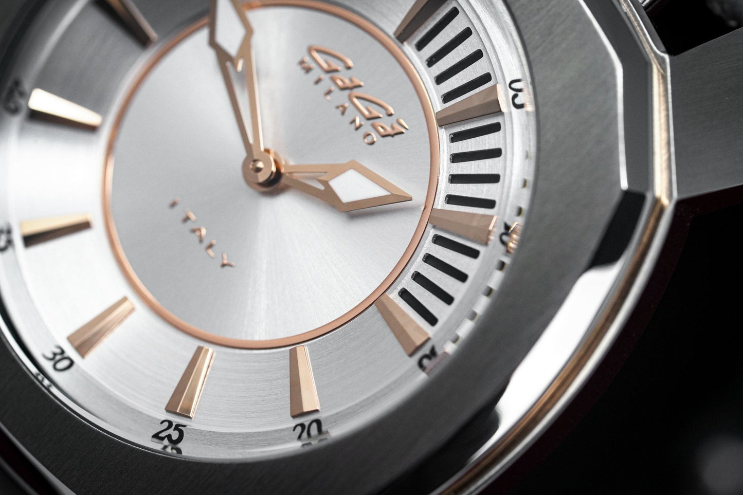 Gaga Milano Watch Frame_One Silver 7050.01