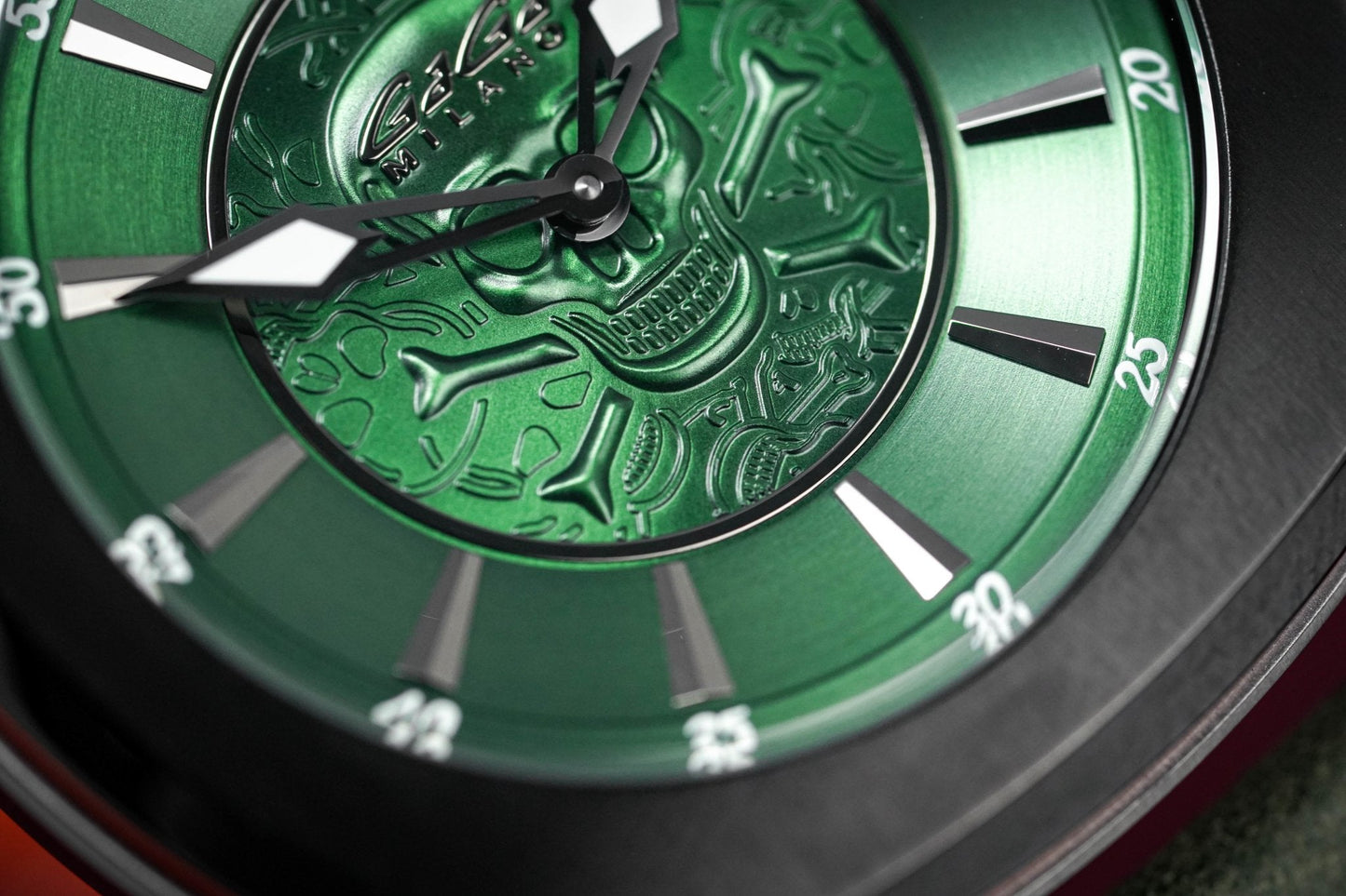 Gaga Milano Watch Frame_One Skull Green 7059.02