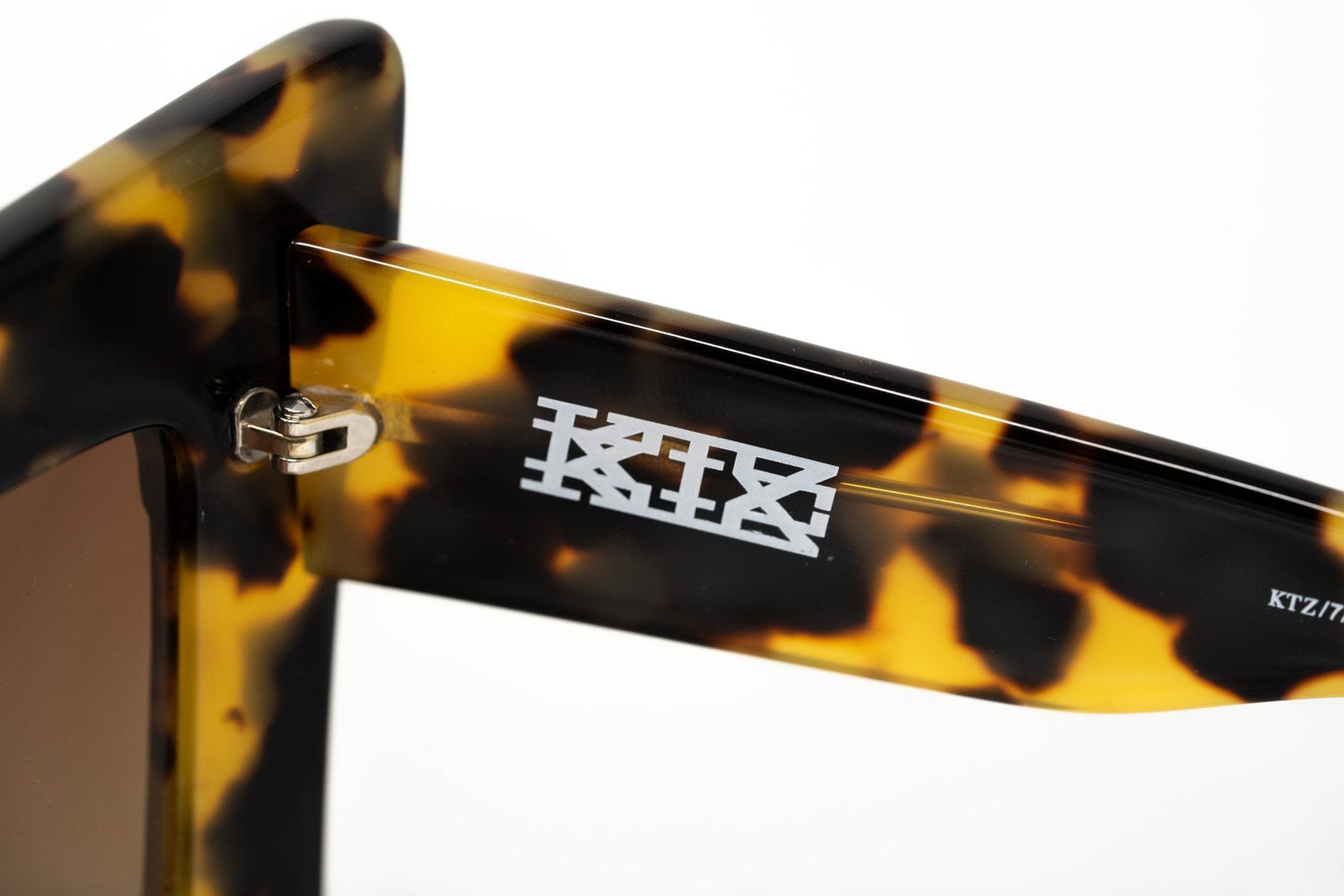 Kokon To Zai Ladies Sunglasses Mask Tortoise Shell and Brown KTZ7C2SUN