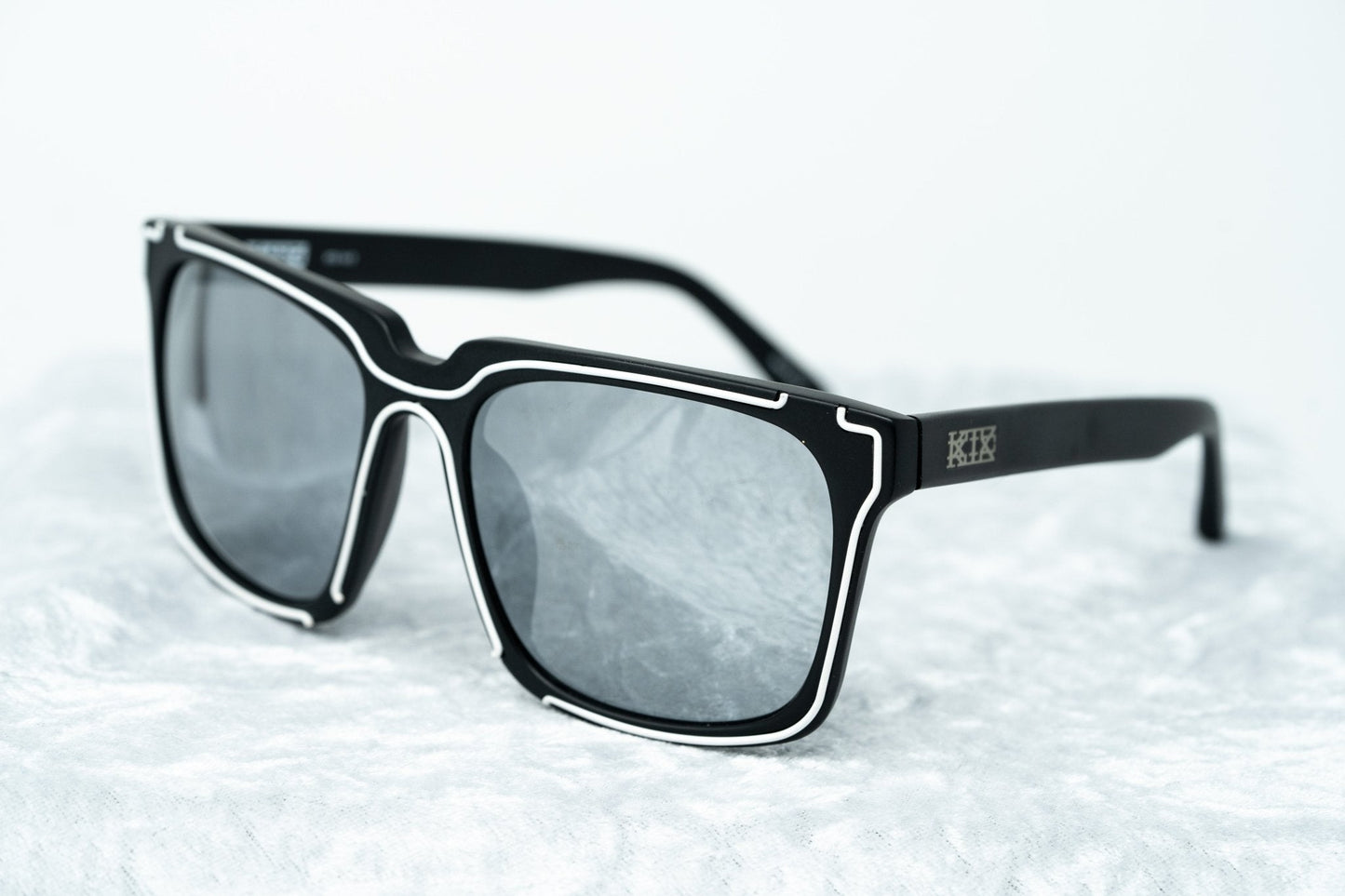 Kokon To Zai Sunglasses D-Frame Black and Silver KTZ14C2SUN