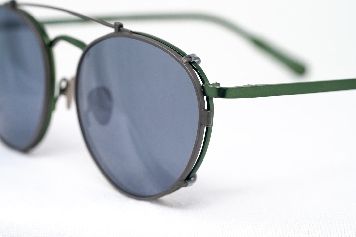 Kris Van Assche Sunglasses Round Green and Gunmetal Grey