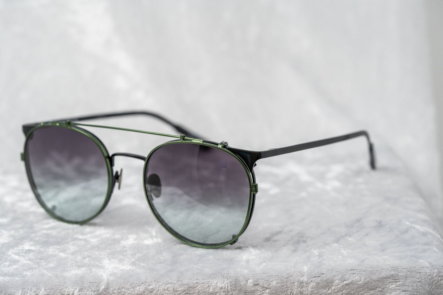 Kris Van Assche Sunglasses Round Shiny Black and Green KVA69C4SUN