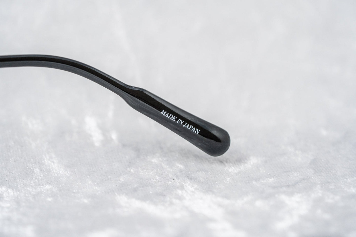 Kris Van Assche Sunglasses Round Black and Green KVA70C4SUN