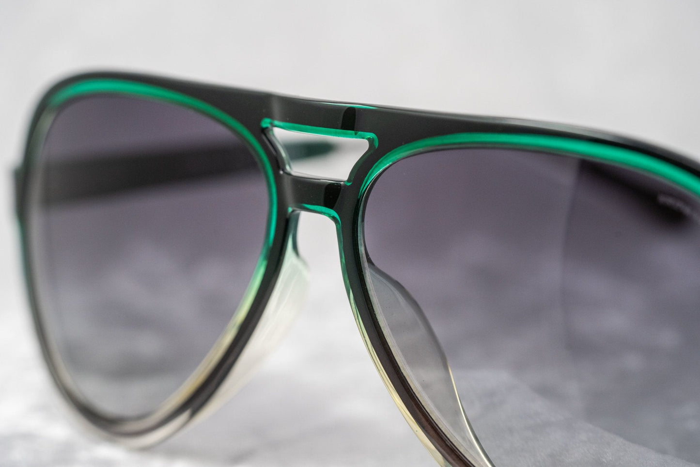 Kris Van Assche Men's Sunglasses Green and Grey Graduated KVA78C3SUN