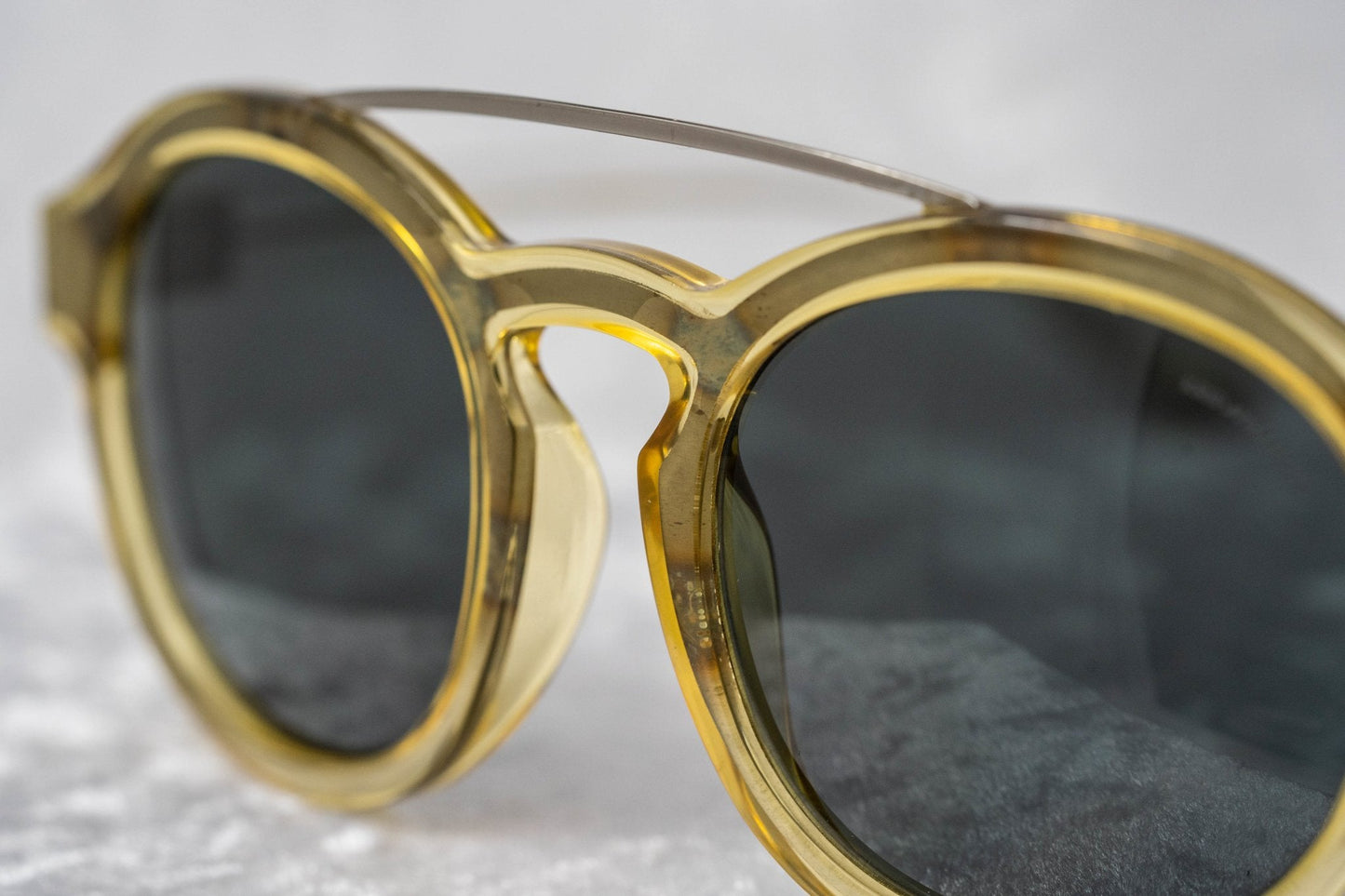 Kris Van Assche Sunglasses Double Bridge Round Clear and Grey