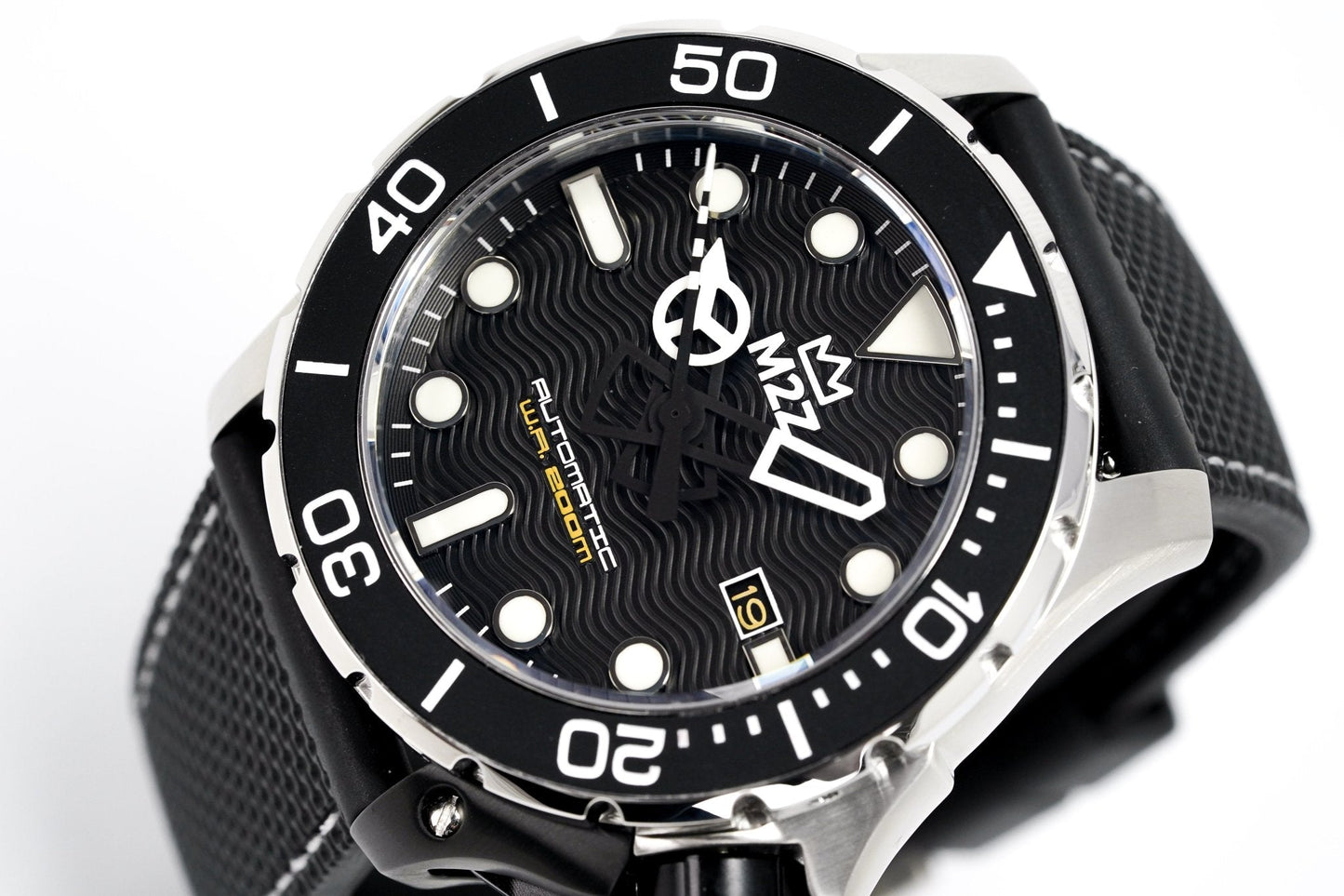 M2Z Men's Watch Diver 200 Black 200-002