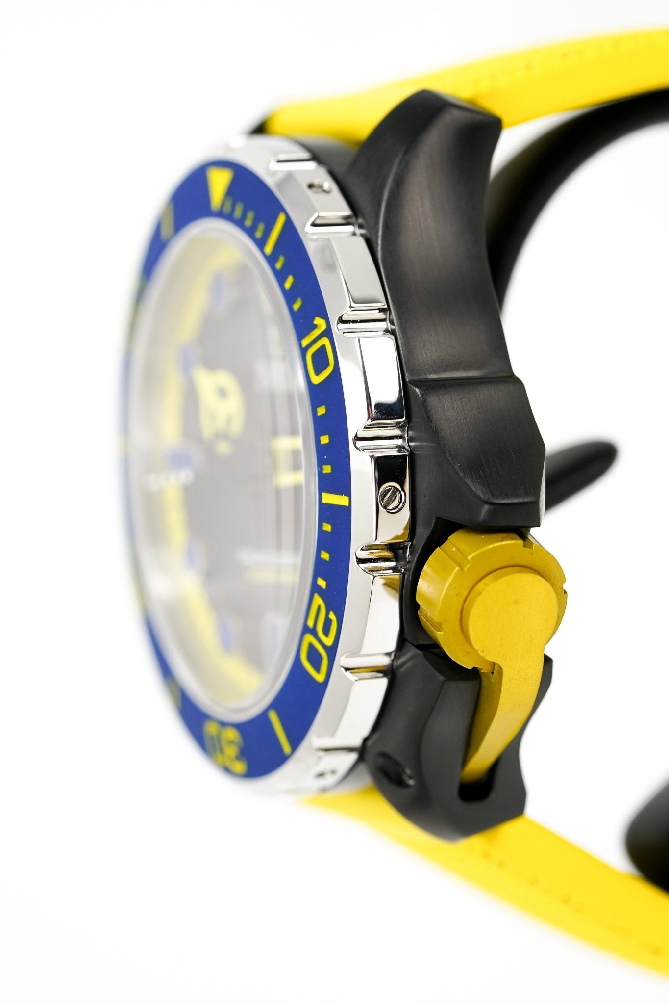 M2Z Men's Watch Diver 200 Yellow IP Black 200-006