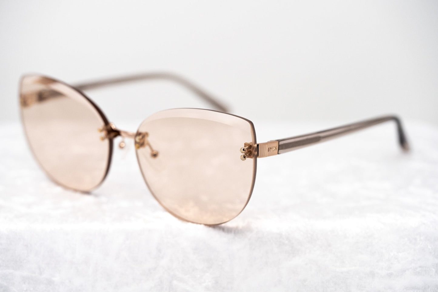 NO 21 Ladies Sunglasses Cat Eye Rose Gold and Peach N21S15C5SUN