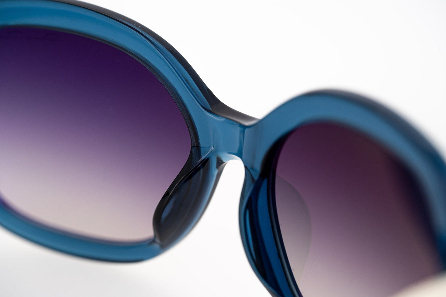 Oscar De La Renta Sunglasses Jackie O Blue and Grey