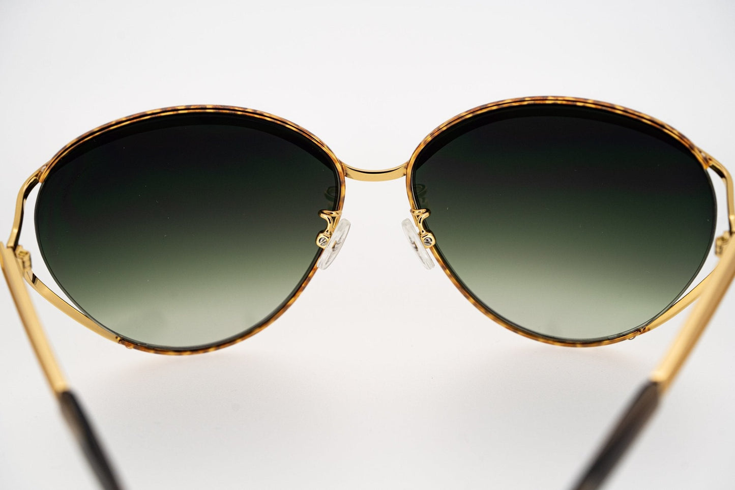 Oscar De La Renta Sunglasses Oval Frame Gold and Green