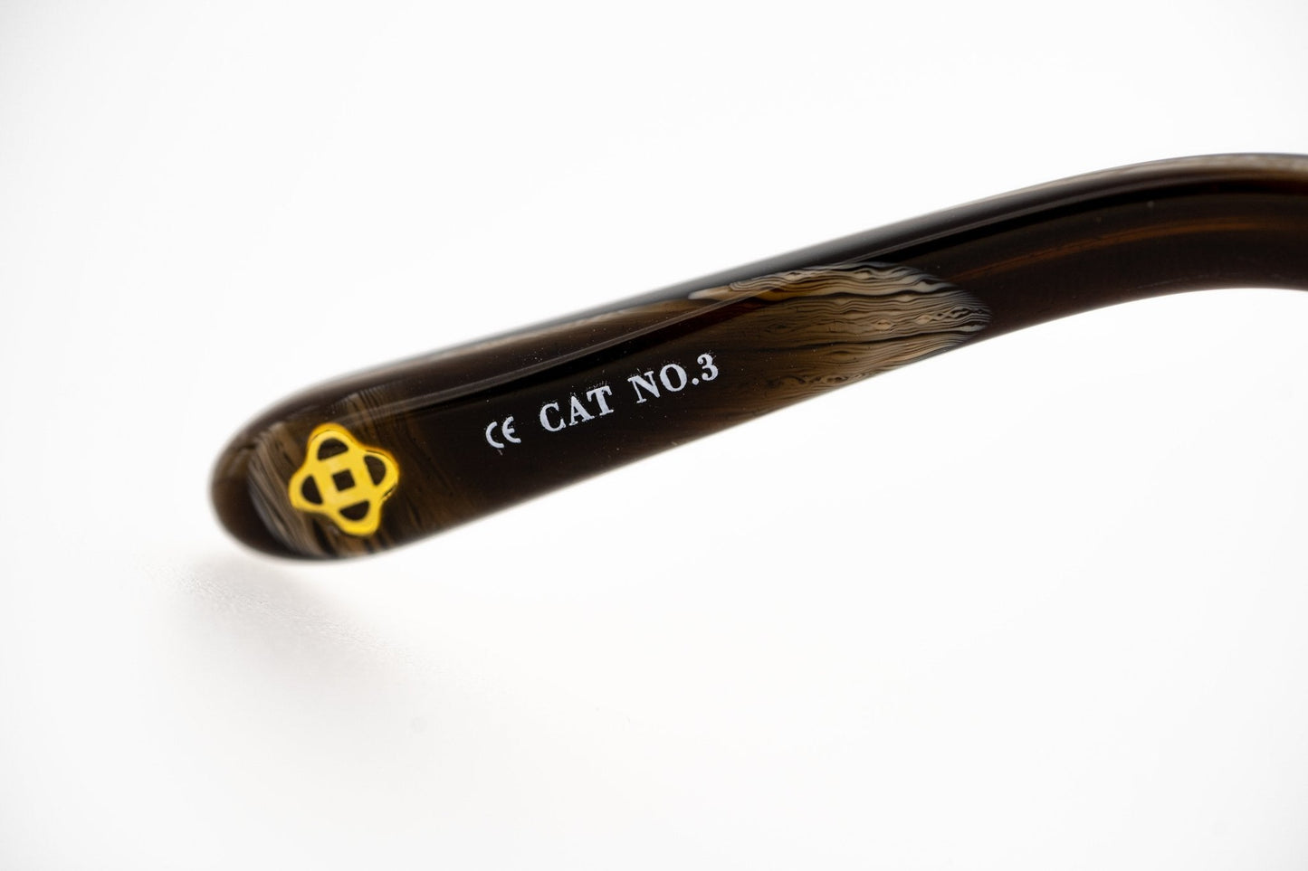 Oscar De La Renta Sunglasses Oval Frame Gold and Green