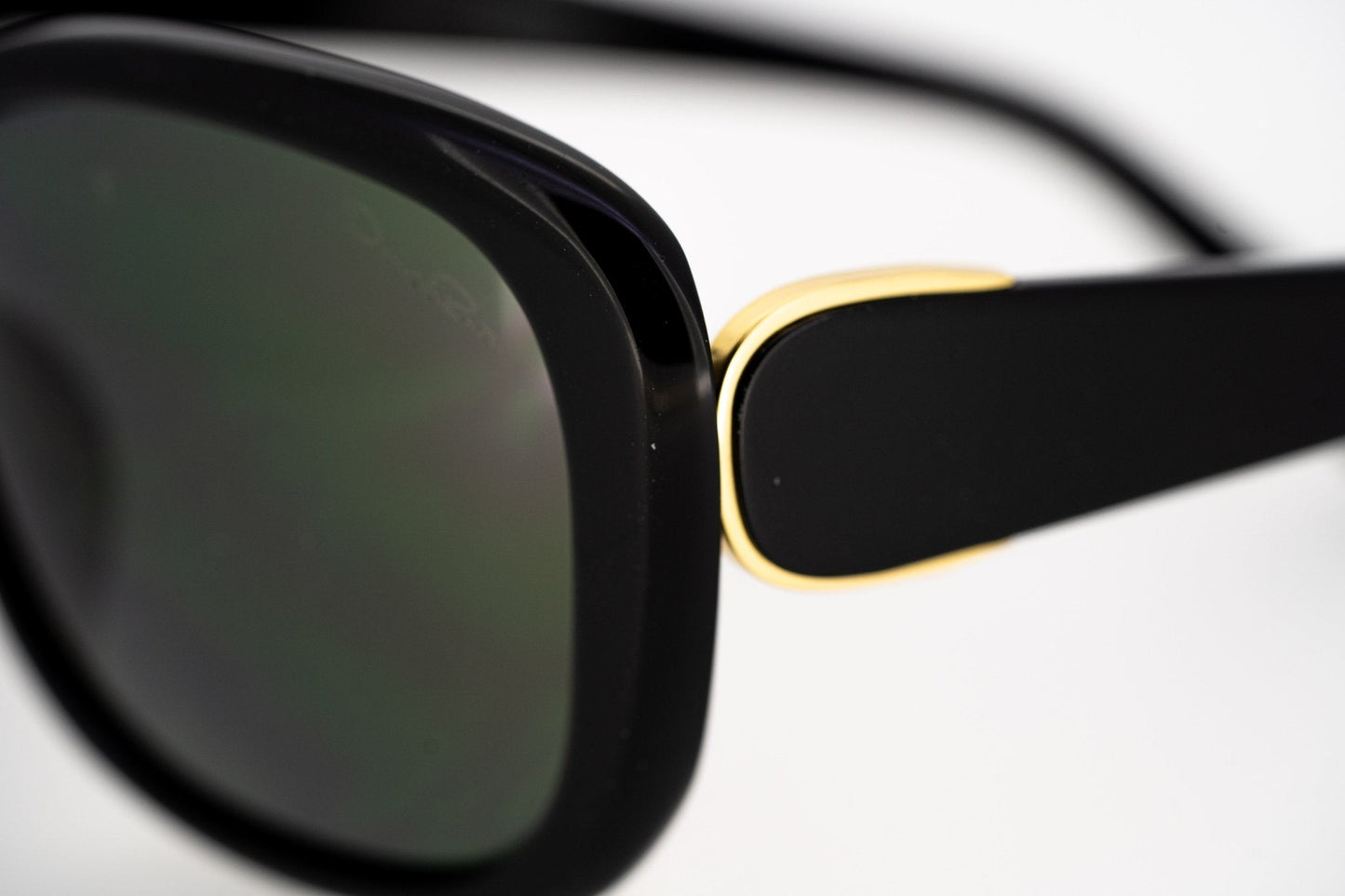 Oscar De La Renta Sunglasses Oversized Black and Grey