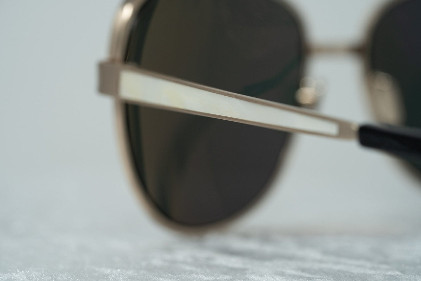 Oscar De La Renta Sunglasses Oversized Rose Gold and Green
