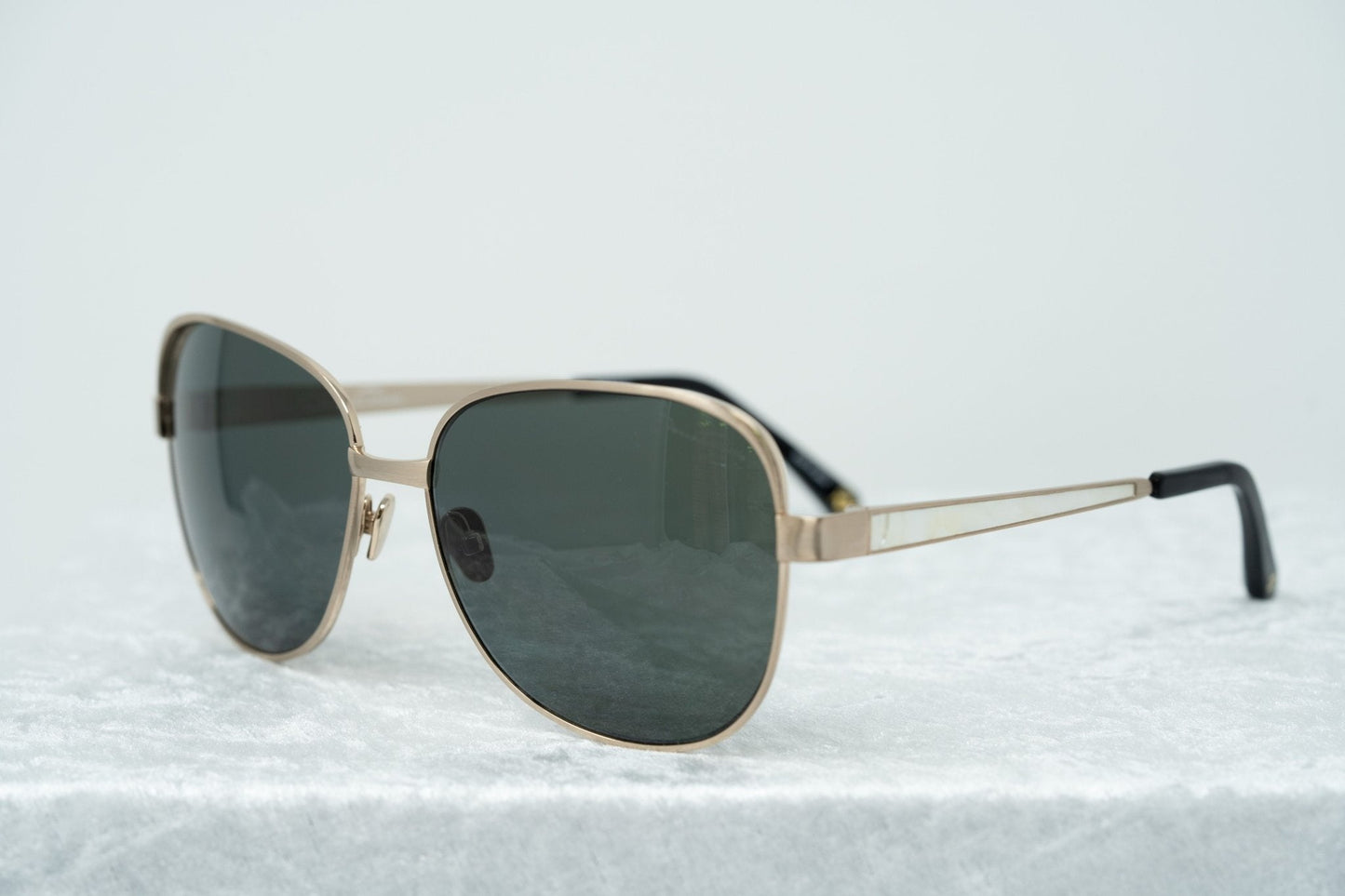 Oscar De La Renta Sunglasses Oversized Rose Gold and Green