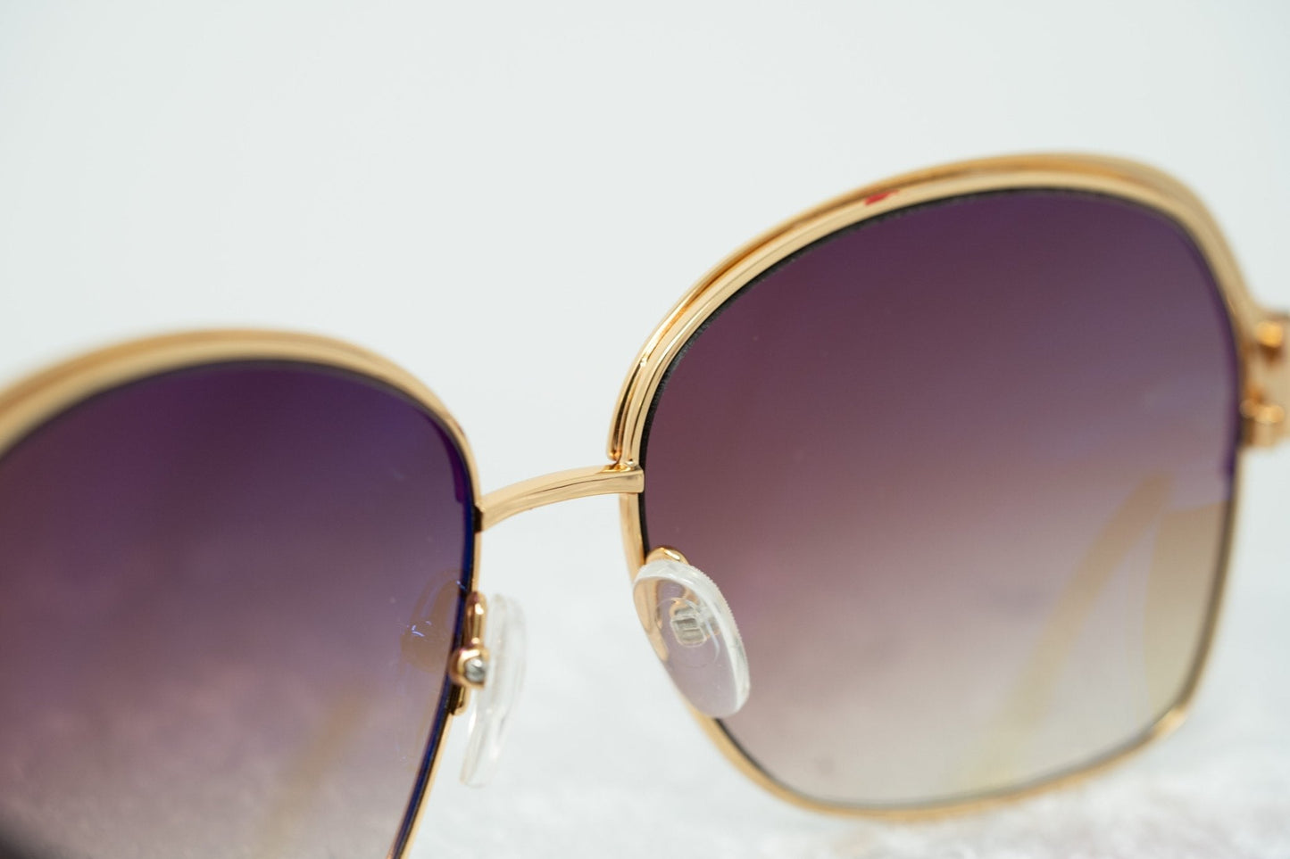 Oscar De La Renta Sunglasses Oversized Russian Gold Red and Grey