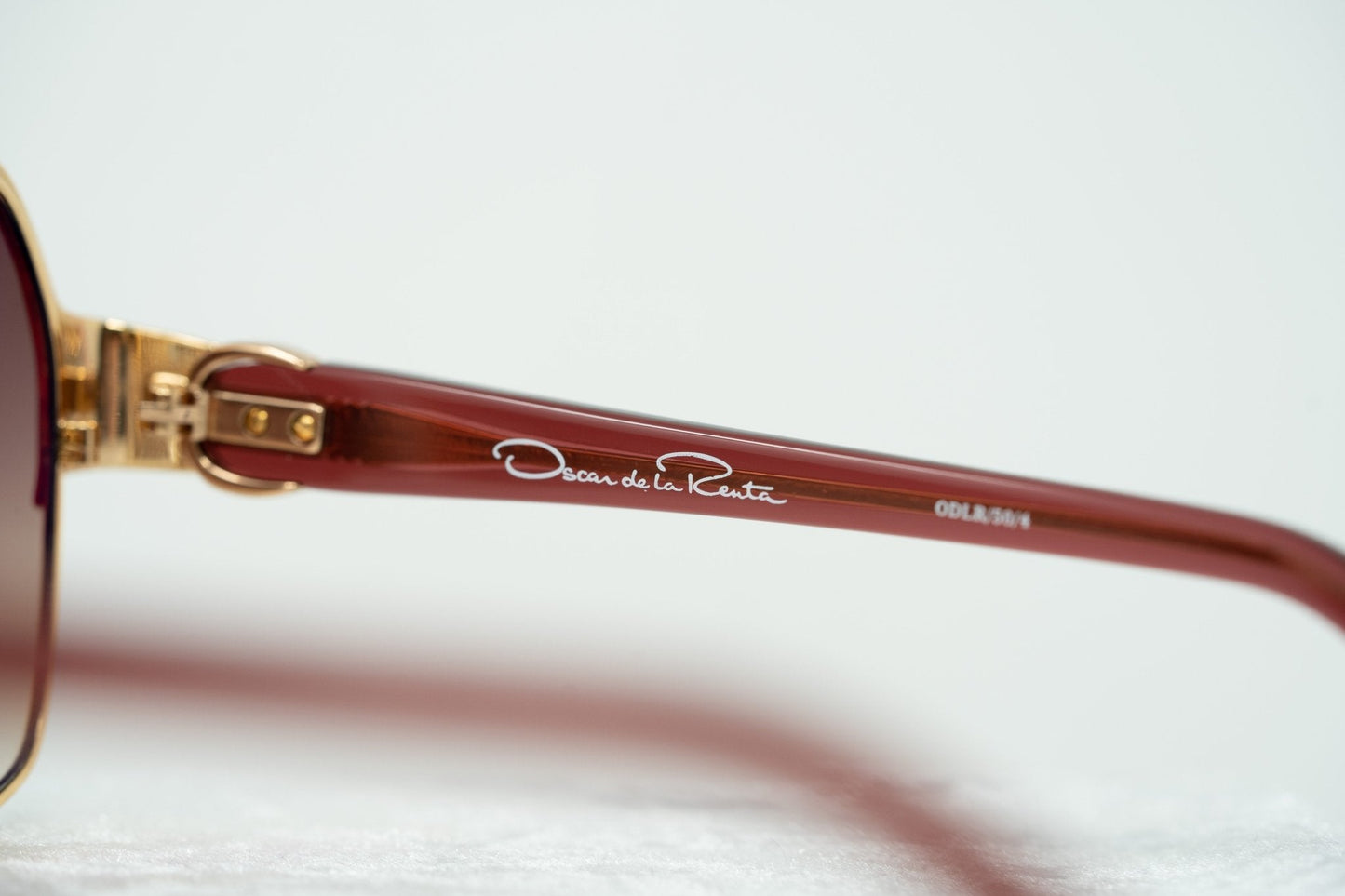 Oscar De La Renta Sunglasses Oversized Russian Gold Red and Grey