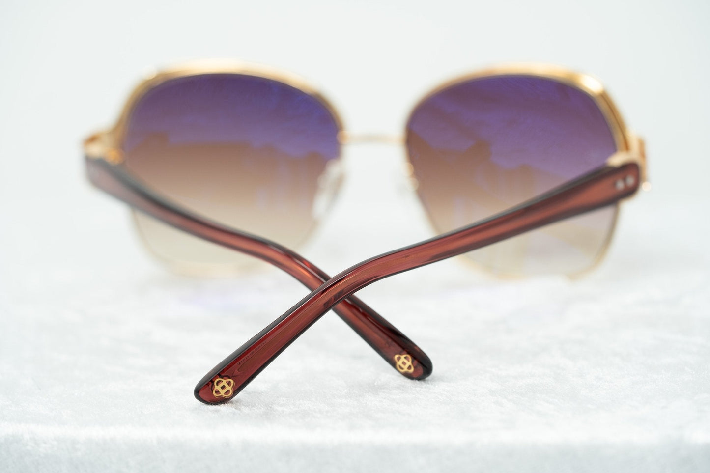Oscar De La Renta Sunglasses Oversized Russian Gold Red and Grey