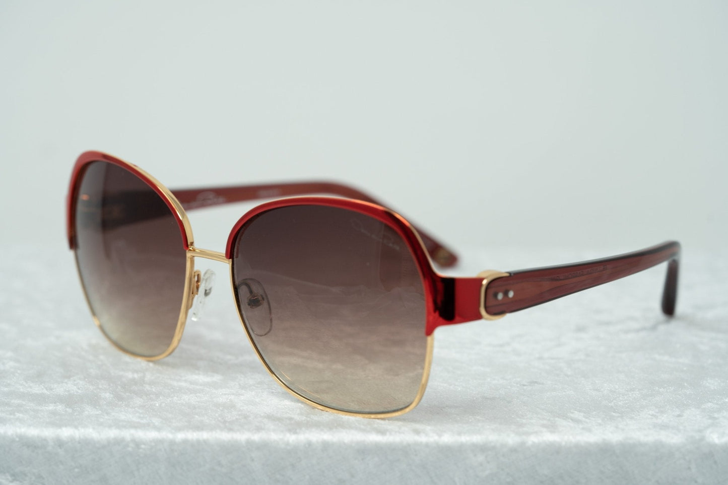 Oscar De La Renta Sunglasses Oversized Russian Gold Red and Grey
