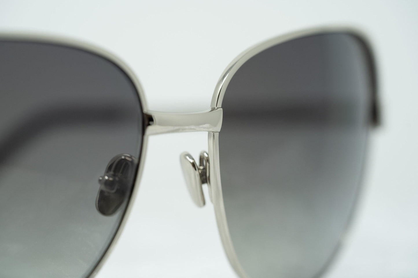 Oscar De La Renta Sunglasses Oversized Silver and Grey
