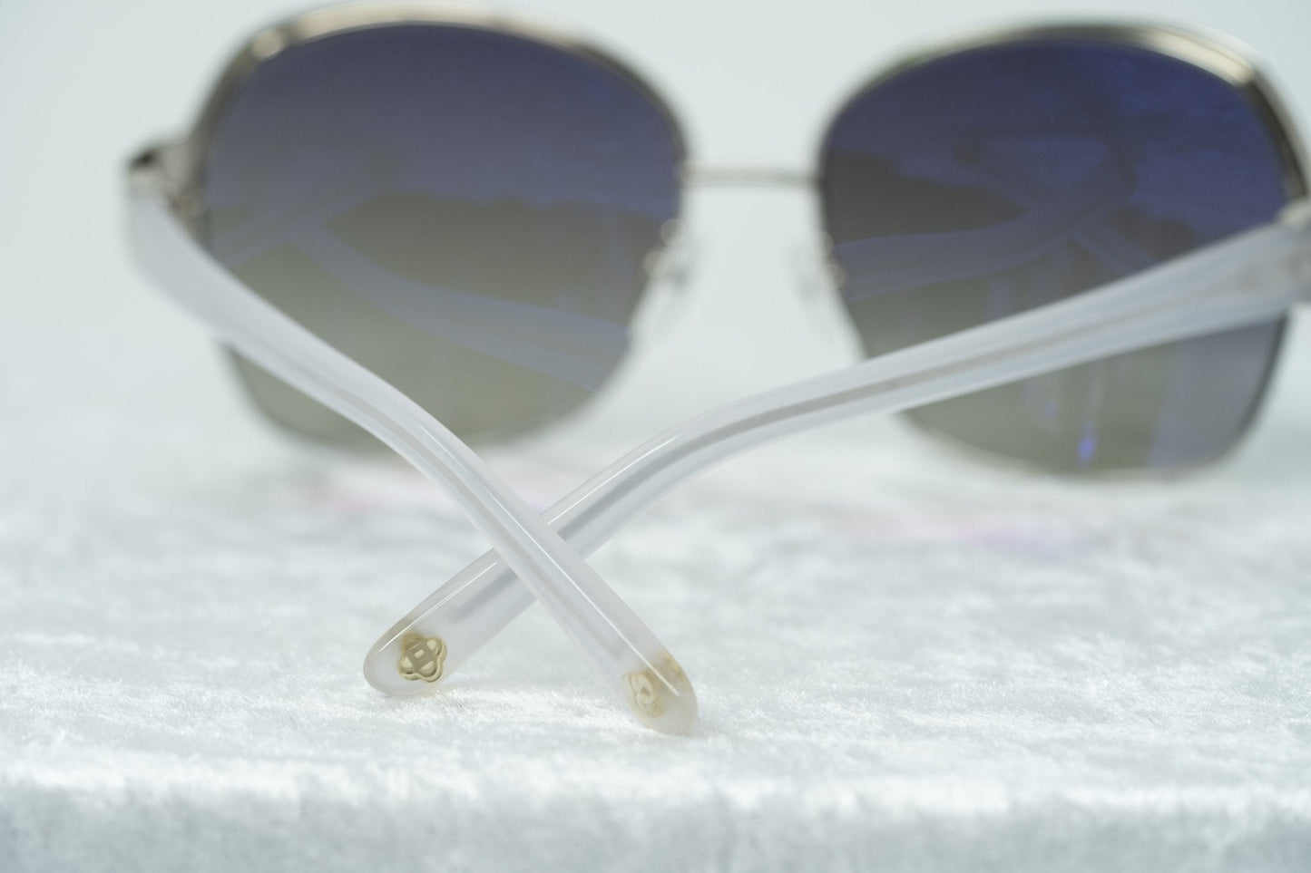 Oscar De La Renta Sunglasses Oversized Silver Light Oyster and Grey