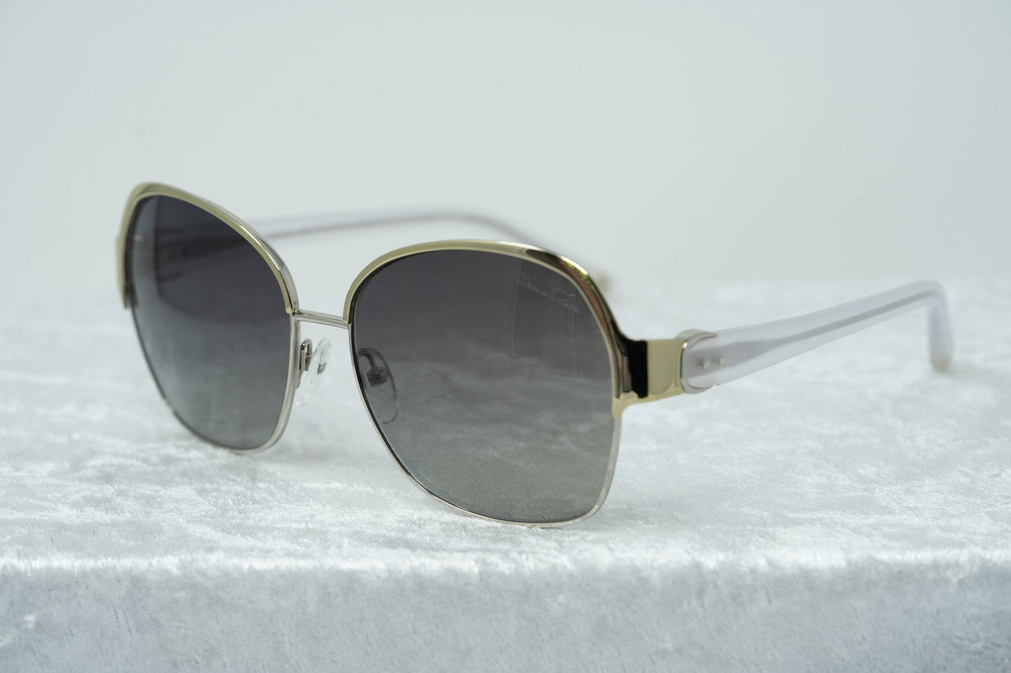 Oscar De La Renta Sunglasses Oversized Silver Light Oyster and Grey